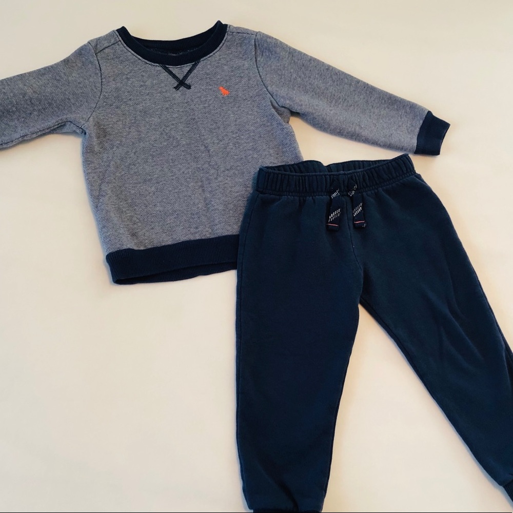 Carter’s Sweat Suit 3T